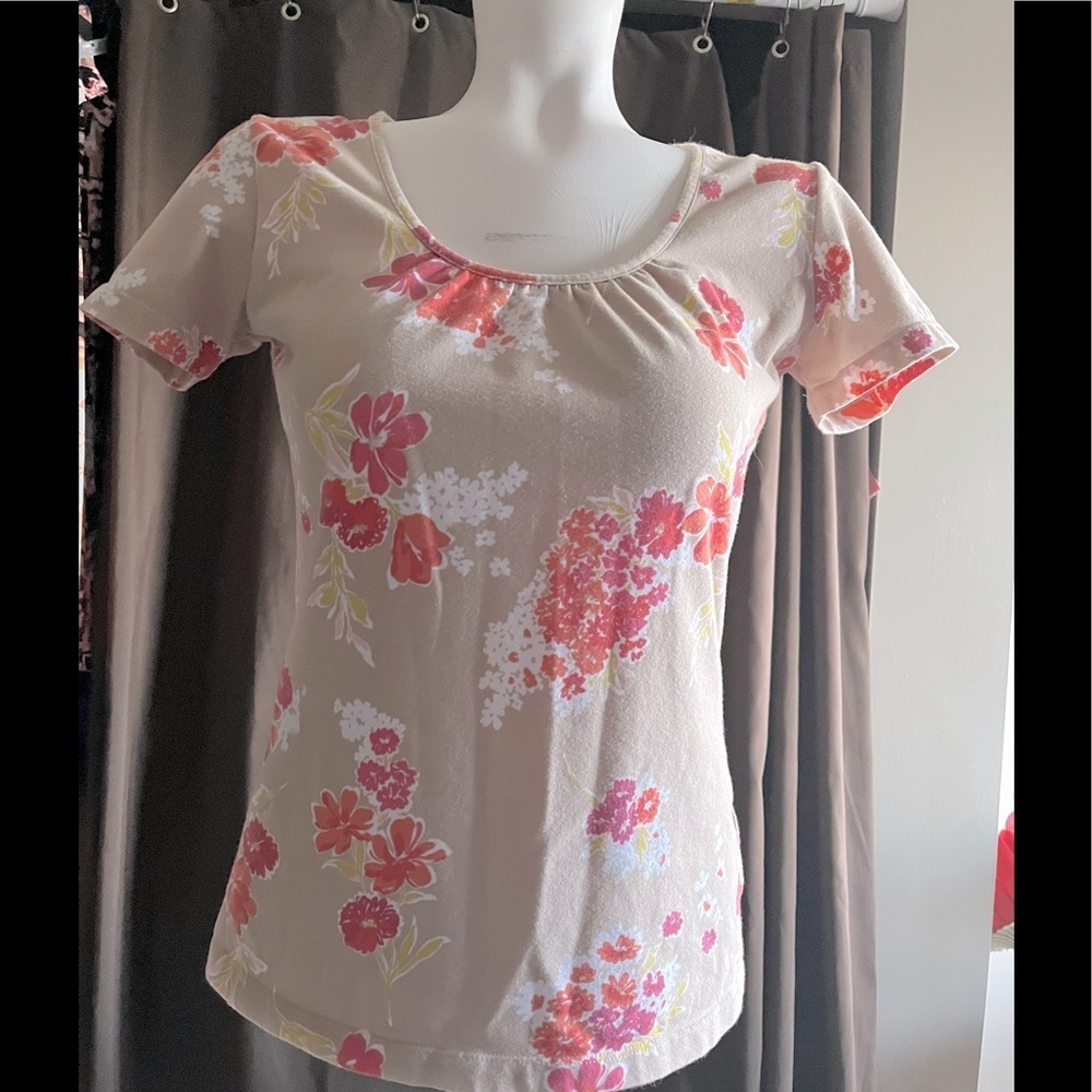 JACKPOT T-shirt ❄️ 3 for $20